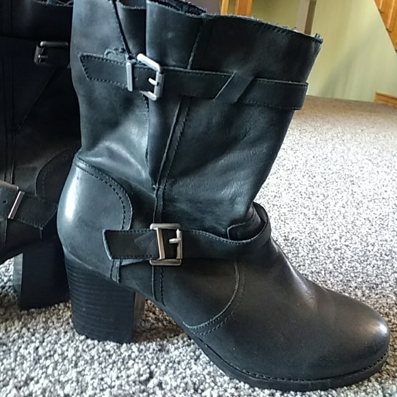 Size 11 black leather boots - Picture 2 of 4